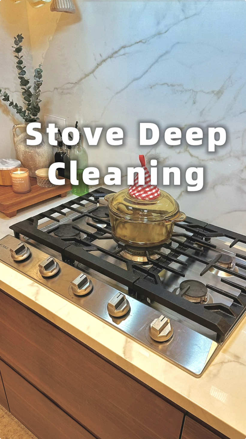 Time to clean the stove!🧽🍳🫧 #asmr #deepcleaning #CleanTok #cleaningmotivation #satisfying #aesthetic #viral #stovecleaning #organizedhome #Lifestyle #cleaningtherapy 