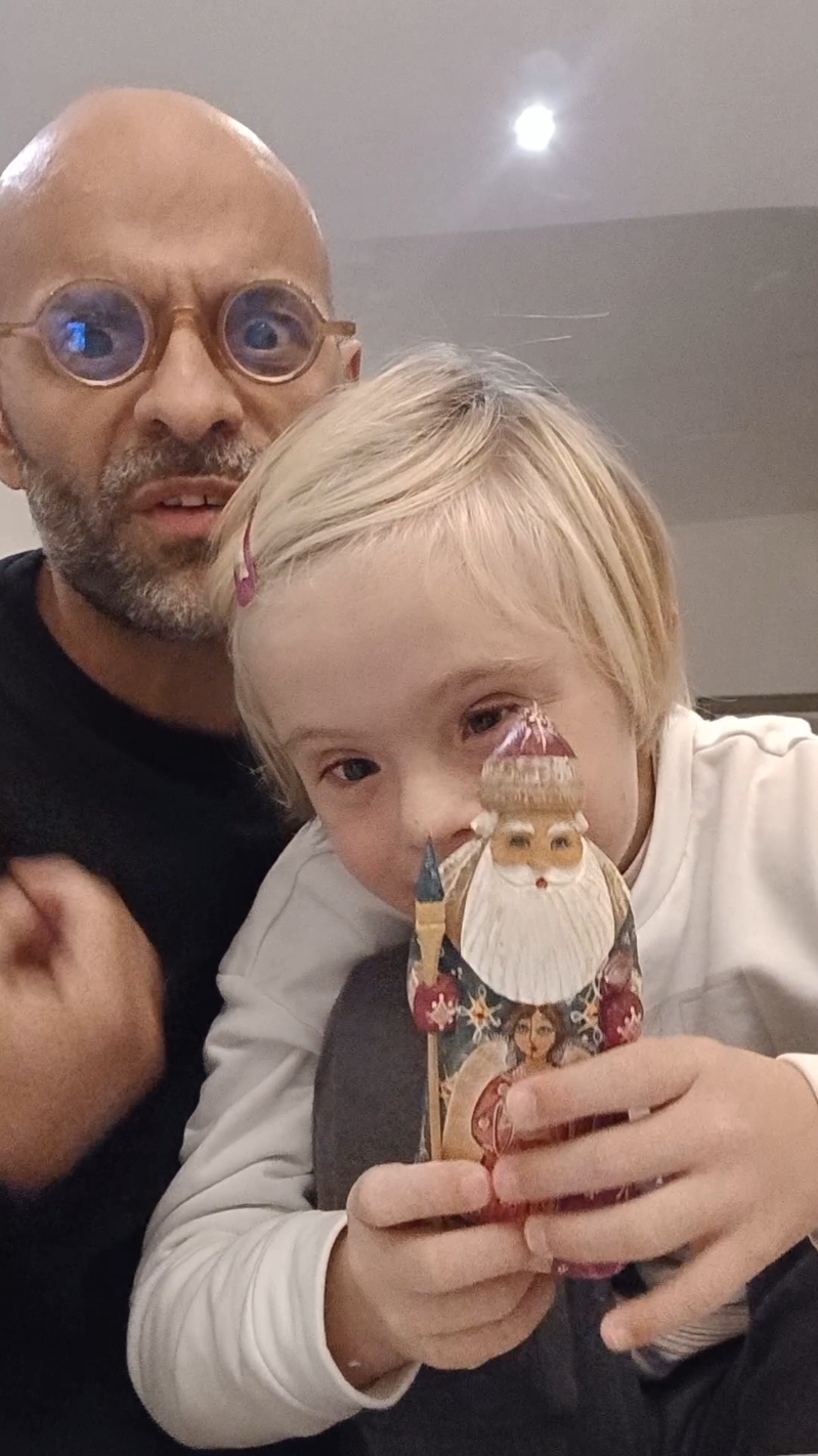 avete già fatto l'albero??? #lucatrapanese #famigliatrapanese #albatrapanese 