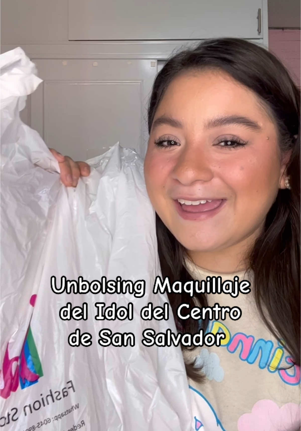 El idol es una gran cosa ♥️🙊 #unbolsing #unboxing #haul #compras #centro #centrodesansalvador #maquillaje #centrohistorico 