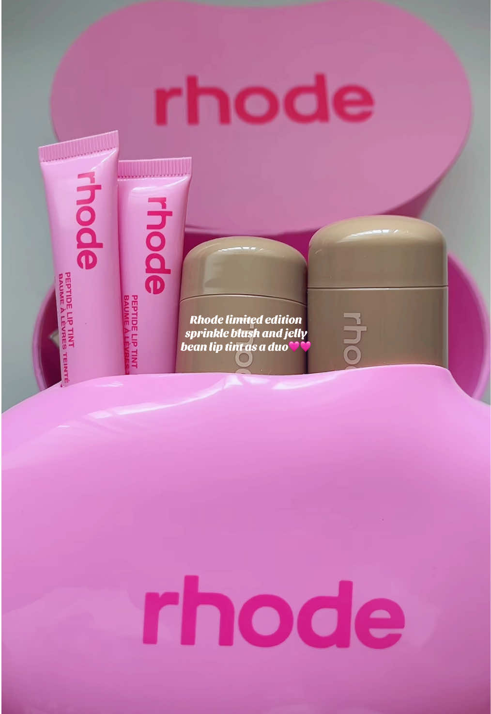 Rhode sprinkle blush and jelly bean lip tint as a duo would be so amazing!✨🩷 @rhode skin #rhode #rhodeskin #rhodeduo #rhodepopup #rhodejellybean #rhodejellybeanpouch #rhodeliptreatment #rhodeliptint #fyp #rhodeskinreview #creatorsearchinsights #girlythings 