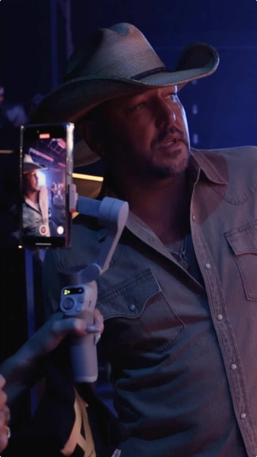 Taking u guys behind the scenes of shooting the Whiskey Drink music video here in Nashville! Watch the full video + BTS at the link in bio.  #musicvideo #behindthescenes #behindthesong #countrymusic #jasonaldean 