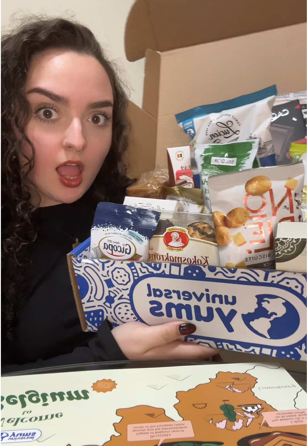 candy advent calendar & belgium snacks from @Universal Yums 🎄go grab yours now on their website #universalyumspartner  #universalyumsbox #universalyumsadventcalendar #universalyumsreview #universalyums #universalyumssnacks #eatwithme #mukbang #mukbangeatingshow #eatingasmr #foodasmr #mukbangasmr #asmreating #eatingshow #eatingshowasmr #eatingsounds #crunchy #mukbangs #mukbangvideo #eatingsounds  #crunch #crunchyasmr #crunchsounds #crunchysounds #crunchymukbang 