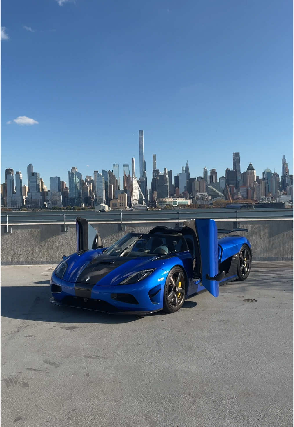 Hands down the best photoshoot 🤤 @TheStradman #koenigesgg #agera #thestradman #trending #viral 