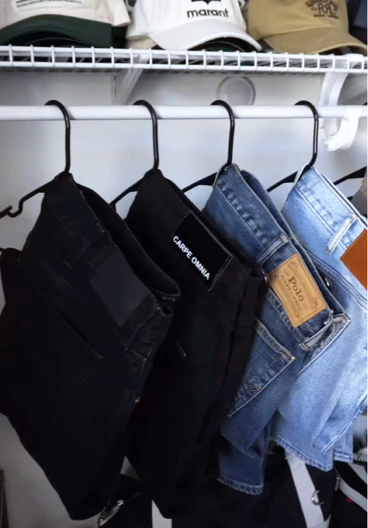 The best way to hang jeans! #jeanshack #closetorganization #closetorganizationhacks #walkincloset #organizationhacks #organizationtiktok 