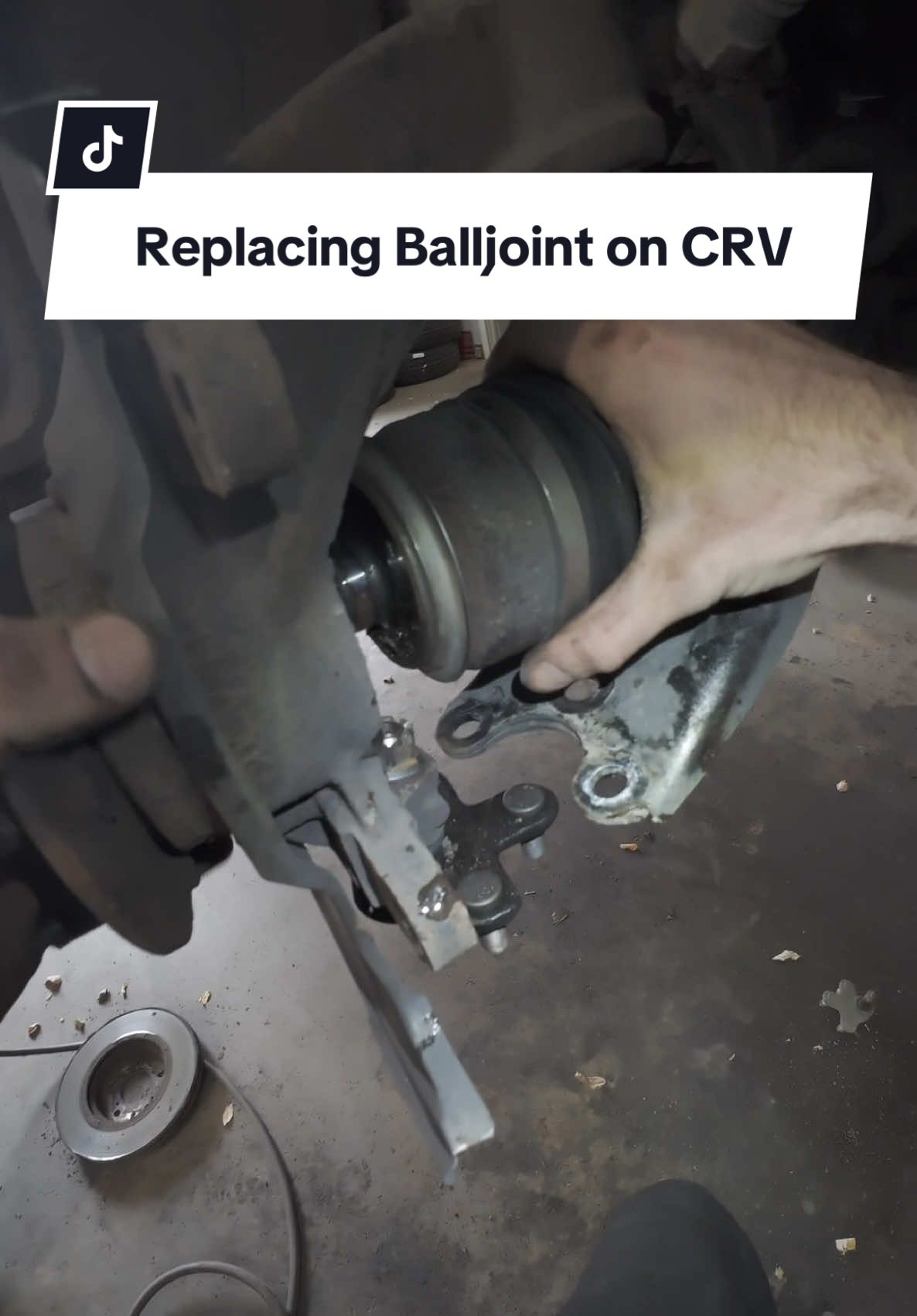 POV of replacing a balljoint on a Honda CRV #mechanic #mechanicsoftiktok #tech #fyp #snapon #matcotools #cars #automotive #automotivetechnician #pov #axle #honda #crv #balljoint 