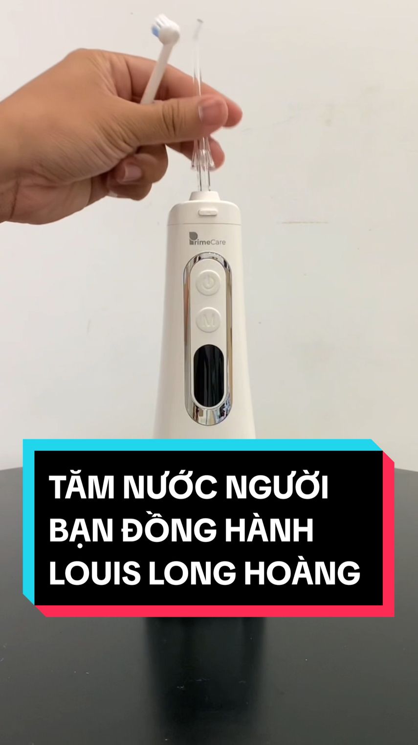 Tăm nước là một vật bất ly thân của mình trên những chuyến hành trình, niềng răng lại càng không thể thiếu khi tăm nước PrimeCare với 9 mức độ lực, sạc 1 lần dùng 60 ngày rất thực dụng @sannhakhoa  #LouisLongHoang #VolmjrNetwork #PrimeCare #SanNhaKhoa 