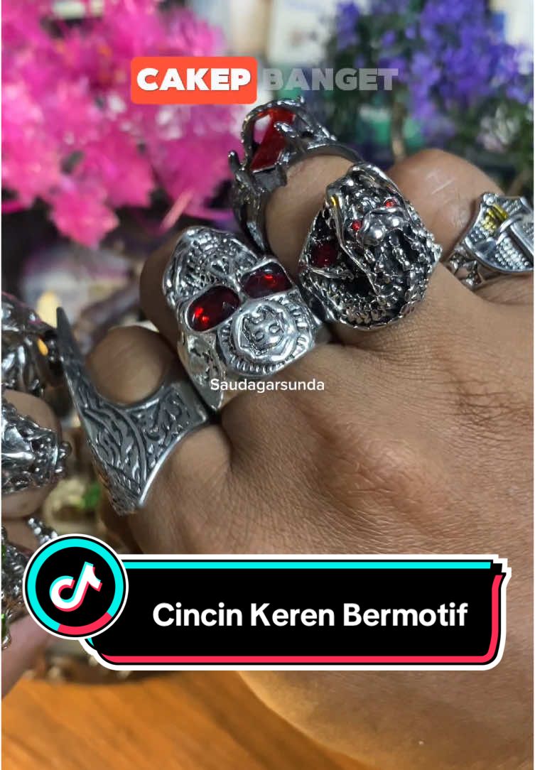 Membalas @𝙁𝘼𝙍𝙄𝘿 Cincin Pria Keren Bermotif Harga 9ribuan #cincinpriakeren #cincintitanium #cincintitaniumantikarat #gebyarbelanjanovember 