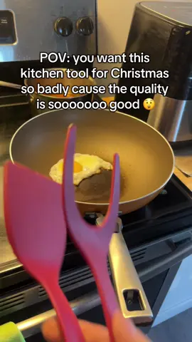 Imagine getting this for Christmas 😜 #kitchentool #yolkturner 