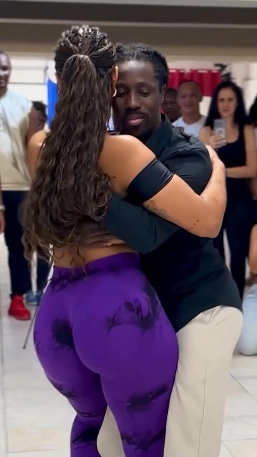 Konpa demo! Like it? ❤️🤍 Dancers: @iron_mams @aurea.febraio  Event @kizyourlife  Song: @joedwetfile #konpa #konpadance  #kizombadancetv #gouyad  #kizomba 