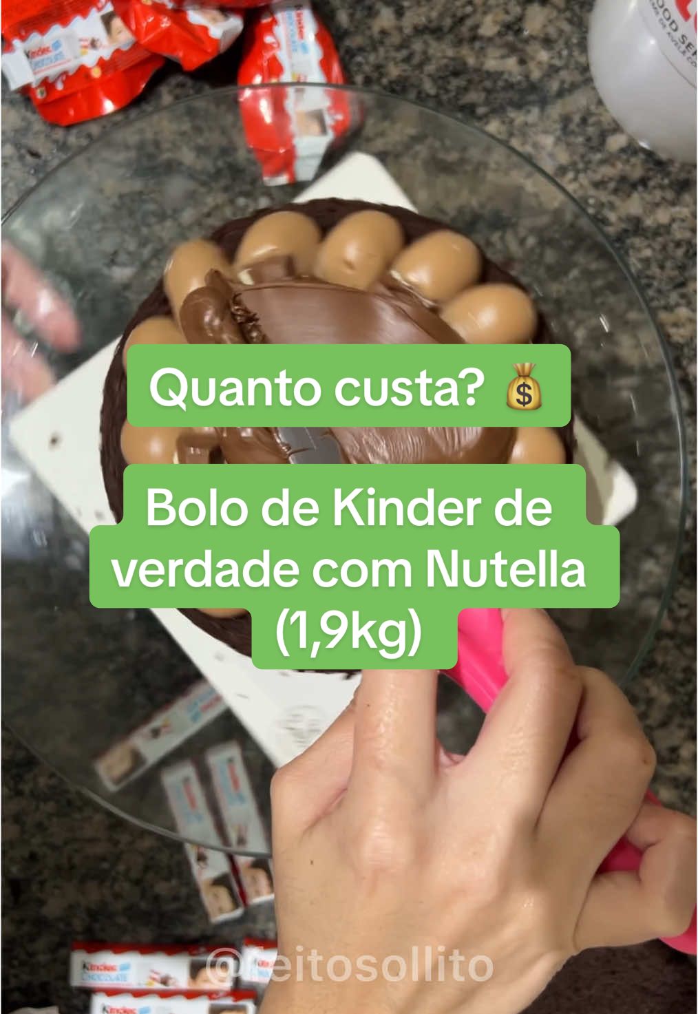 Minhas clientes sonham, eu realizo ✨ esse bolo reúne dois dos sabores que elas mais amam: Kinder e Nutella 😋 essa combinação não tem como dar errado! #bolo #bolos #kinderovo #kinderbueno #nutella #doce #doces #brigadeiro 