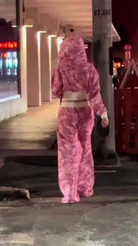 lol pink camo for winter anyone??
