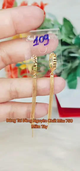 Bông Tai Đồng Nguyên Chất Màu 750 Miền Tây #trendingvideo  #xuhuong  #tiembackimxuyen  #trangsucphuong #nutrangkimxuyen #dongdo  #dongvang