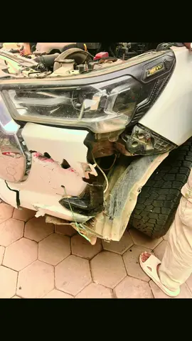 #accident #toyota #hilux #badday #thankgodforlife 