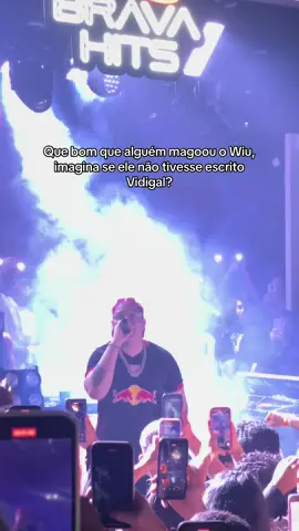Sofremos ao vivo com essa #wiu #vidigal #show #aovivo #fy #trend #foryou #romance #sofrimento