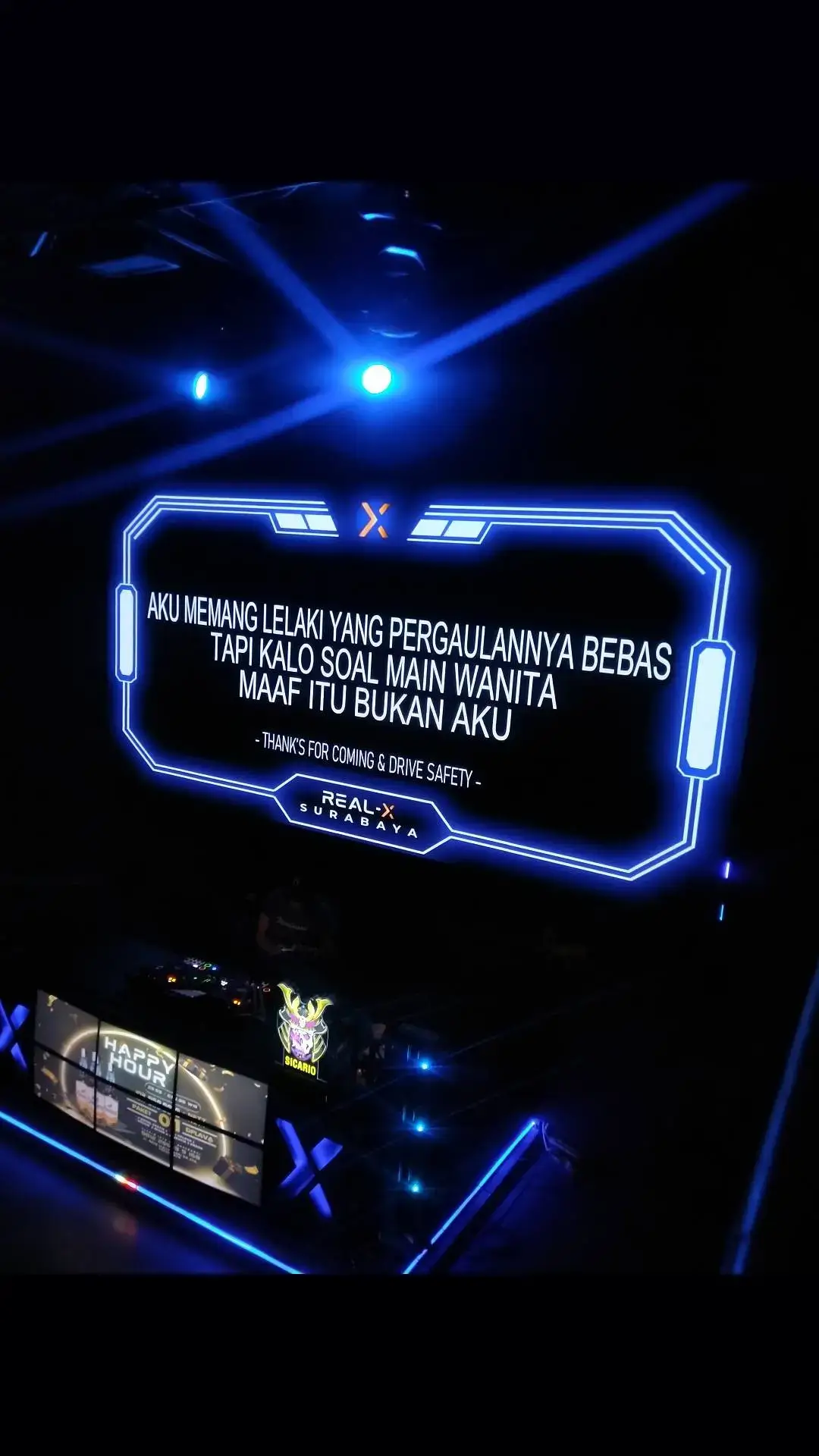 lelaki sejati tidak bermain perasaan 🙂 #livehighlights #trend #asik #asikasik #surabaya #fypシ #funkotindonesia #surabayatiktok #sidoarjo24jam #surabayaselatan #liveperformance #loss 