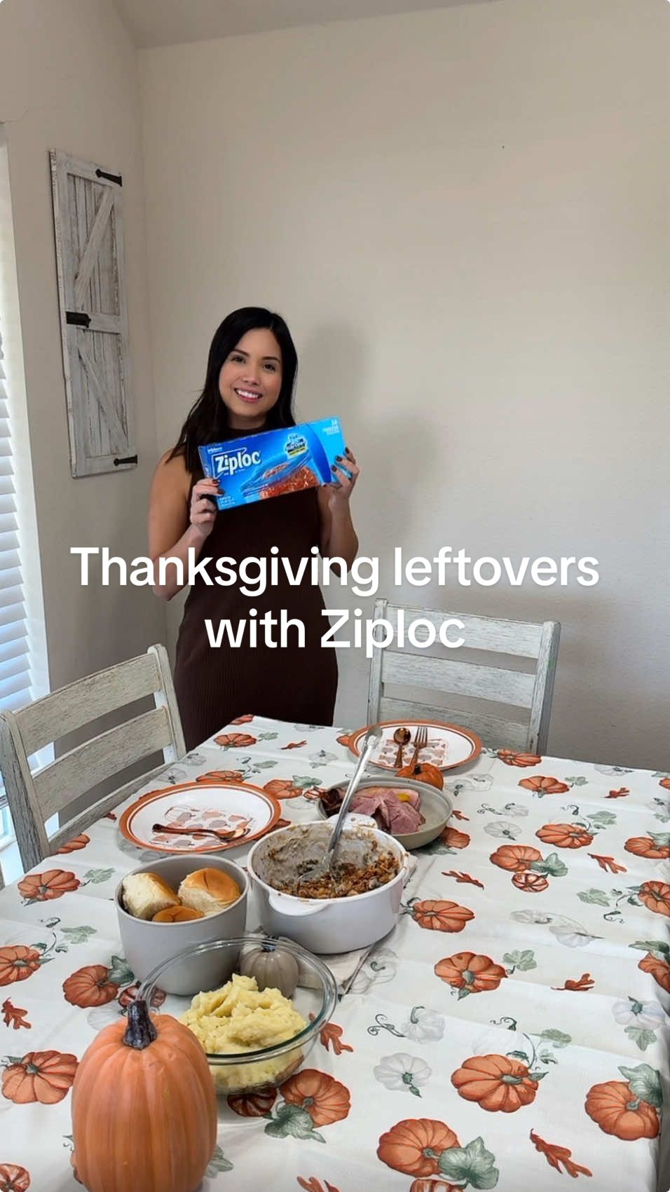 #Ad Be prepared and stock up with me this holiday season for all the yummy leftovers we will have. @Sam’s Club has a promo for @Ziploc from 10/30/24 – 12/1/24 so it’s the perfect time to restock and save while you’re at it. 👏 #ZiplocPartner #HolidayReady 