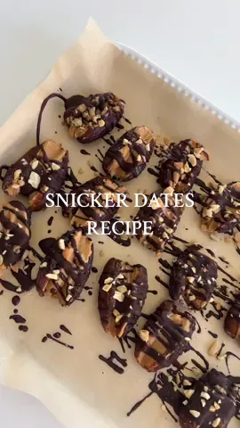 FROZEN SNICKER DATES>>🍫🥜 #pregnancy #36weekspregnant #thirdtrimester #snickerdates #EasyRecipe #momtobe #viralrecipe #asmr #asmrcooking #pregnant #firsttimemom #fyp #viralvideo 