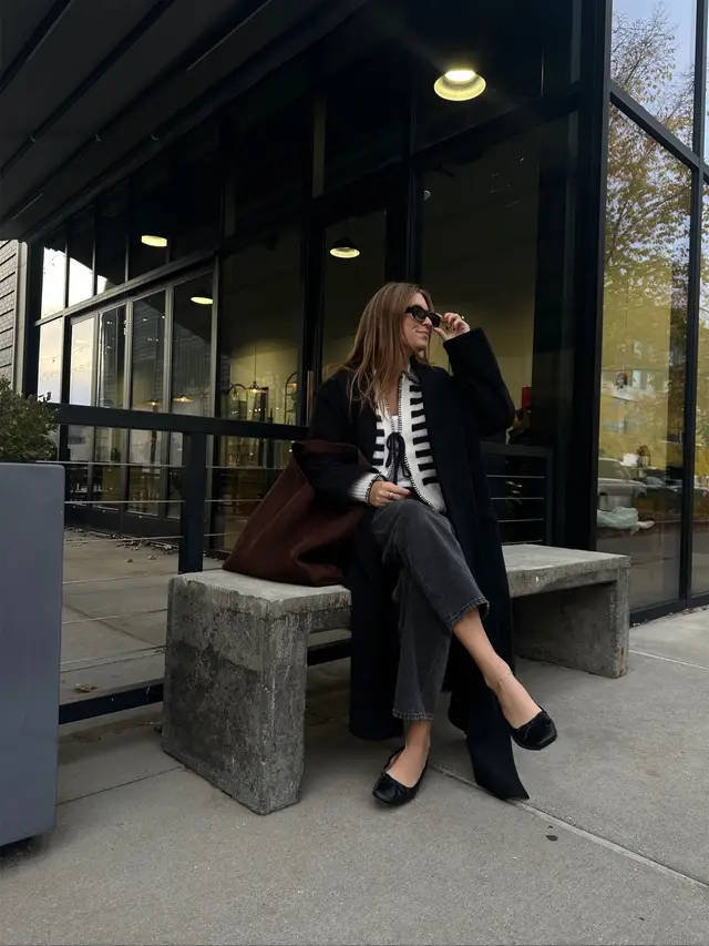 A simple but perfect fall ootd #OOTD #cardigan #cardiganoutfit #fallfashion #falloutfits #outfitinspo #outfitidea #effortlessstyle #effortlesschic #creatorsearchinsights 