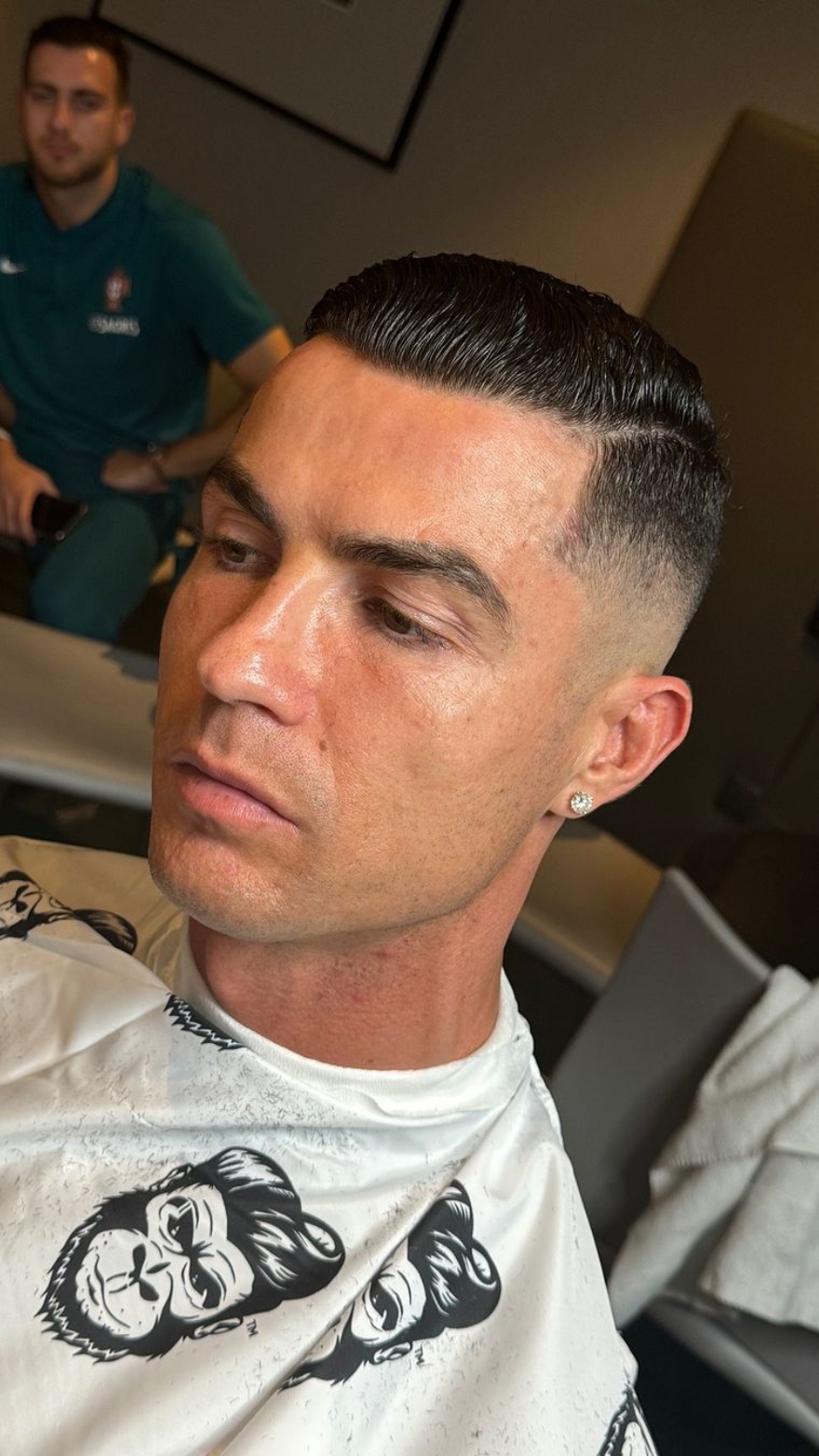 🔥 Cristiano Ronaldo new haircut before the game vs poland #CR7 #GOAT #Portugal