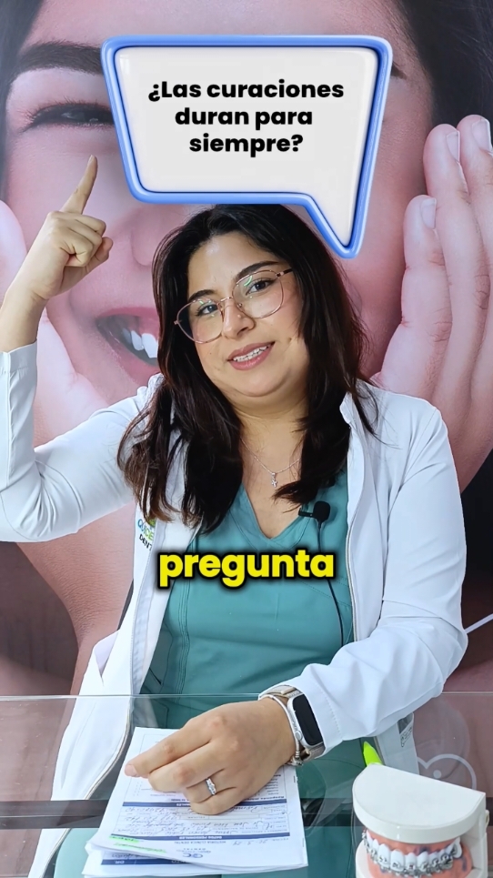 ¿Te preguntas si las curaciones dentales duran para siempre? 🤔🦷 Descubre cuánto tiempo pueden durar y cuándo es necesario reemplazarlas. ¡Asegúrate de mantener tu sonrisa en perfectas condiciones! Visítanos en Quicentro Dental para un chequeo y recomendaciones 🏥✨. ¡Mira el video para saber más! 🎥📲 #QuicentroDental #CuracionesDentales #CuidadoDental #SonrisaSaludable #saludbucal 