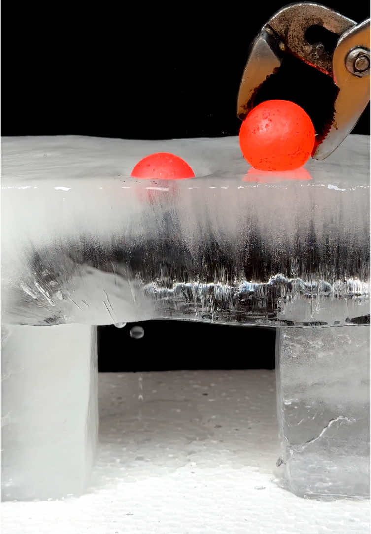 1000°C Hot Ball vs Super Cool 🧊 😱 #oddlysatisfying #asmrsounds #experiment #science