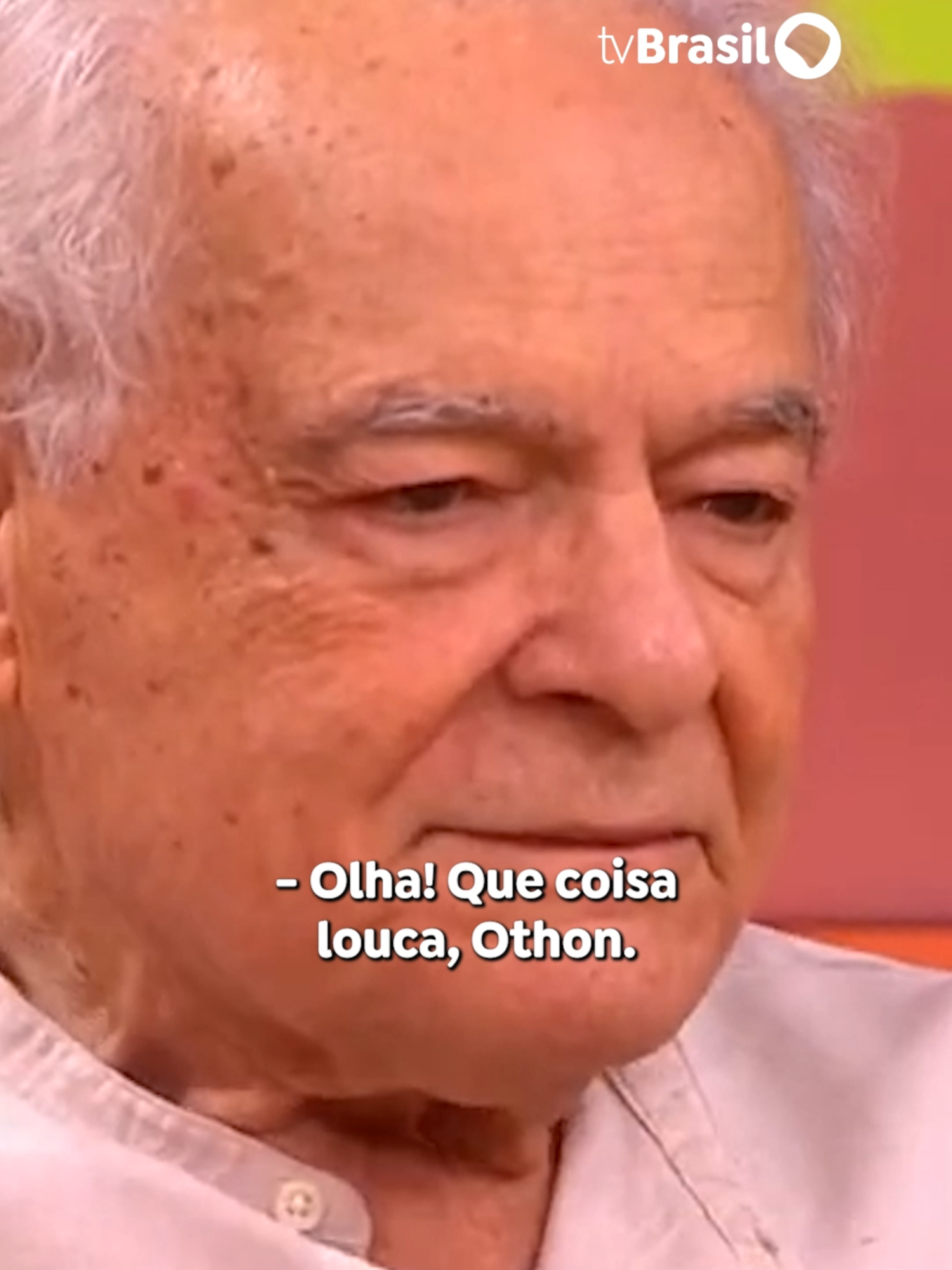 “O acaso se tornou meu amigo.” Othon Bastos fala no #SemCensura sobre os bastidores de seus personagens, cita coincidências em sua carreira e cita Chico Xavier. Veja os programas completos no canal da TV Brasil no YouTube, app TV Brasil Play e no Spotify! 📲 #tiktokmefezassistir #entrevista