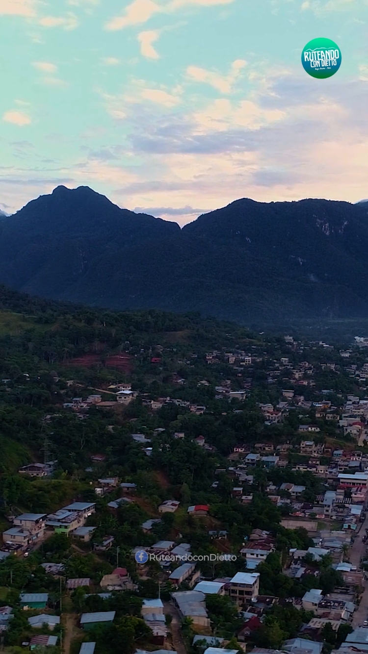 Tingo María, ciudad de la Bella Durmiente te espera con sus encantos turísticos, buena gastronomía y turismo de aventura 🇵🇪❤️🌴🔥 #TingoMaria #turismo #photo #travel #Perú #2024 #selva #Paraíso #rio #viral 