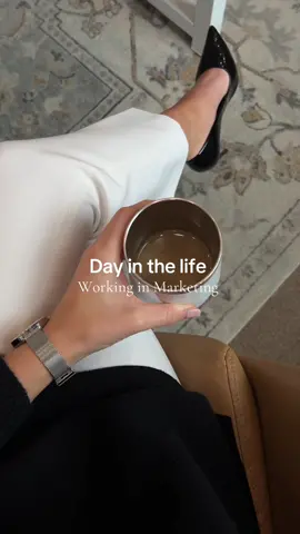 Day in the life working in marketing! Obsessed with cozy sweater outfits at the office right now 🫶🏻🖤   #corporategirlies #officeoutfit #falloutfits #fallootd #dayinmylife 
