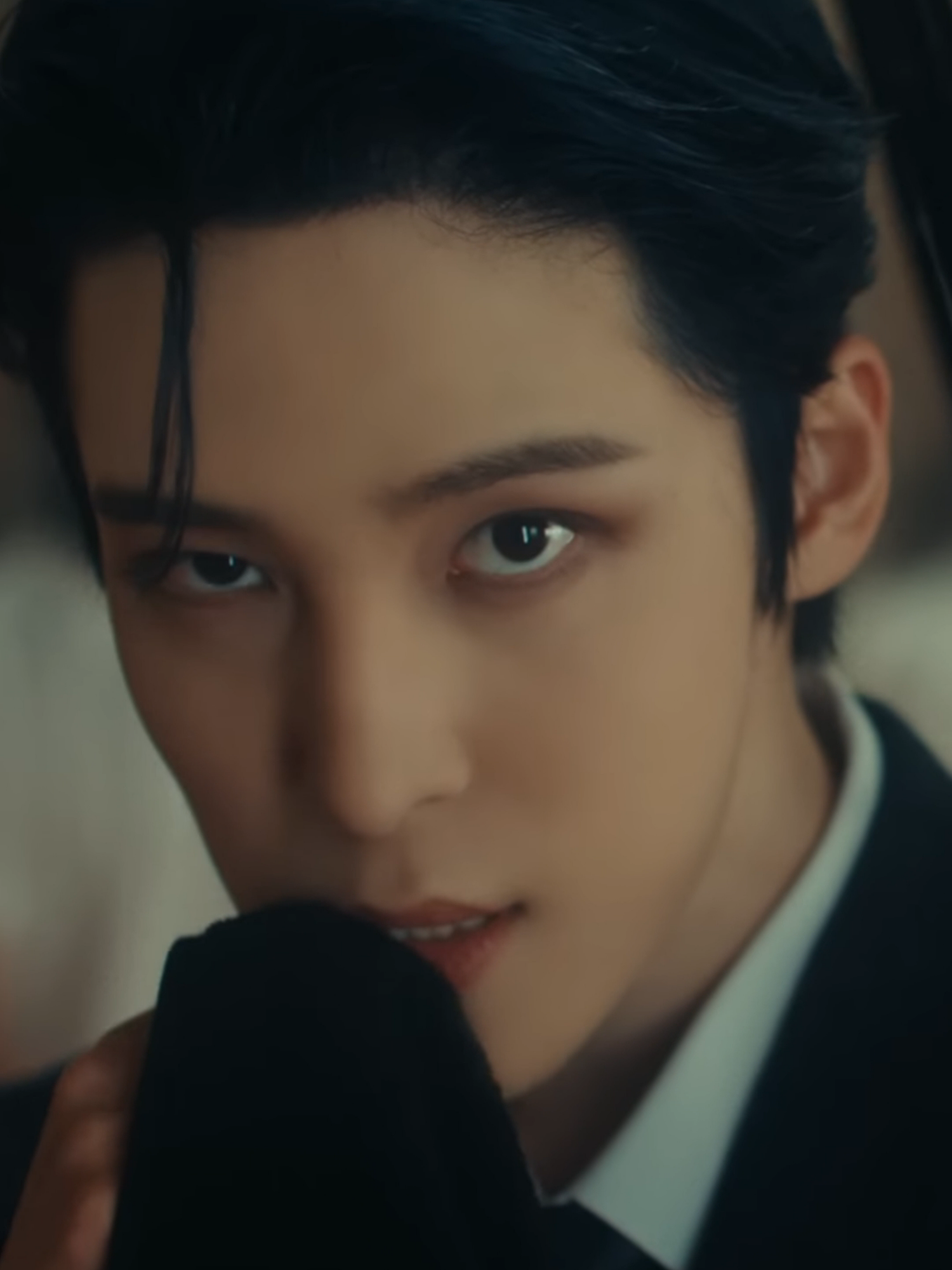 VILLAIN YUNHO hits differently in this comeback. Keep on streaming the MV. If you haven't watched it yet, this is your sign. @ateez_official_ #ATEEZ #에이티즈 #YUNHO #IceOnMyTeeth