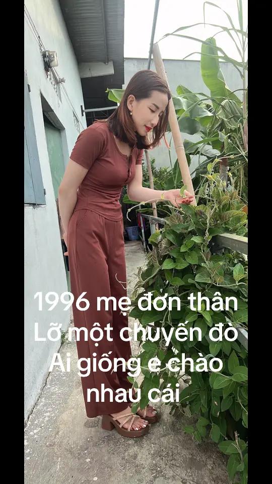 Bôn ba giờ cũng chỉ một mình 😔😔