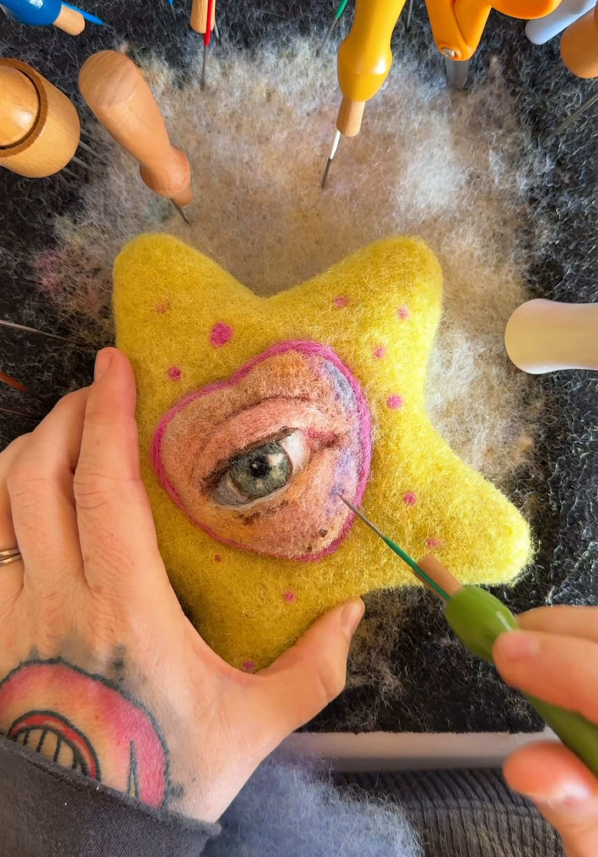 THE STAR sees all, but it’s not judgy about it. Except if you use the big light. Then it’s judging the heck out of you.  THE STAR is a needle felted sculpture made from hand dyed polyester fiber.  #weirdart #needlefelting #relatable