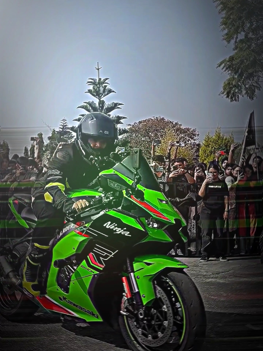 Kawasaki ninja zx10r #paratiiiiiiiiiiiiiiiiiiiiiiiiiiiiiii #chinese #duoyin #biker #bigbike #pkl_moto #motocycle #kawasaki 