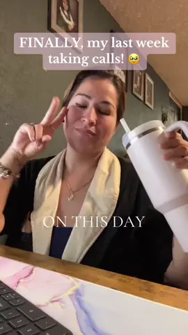 #onthisday Cant believe its officially been a year! Still an overwhelming job but at least im not glued to a earpiece anymore 😮‍💨 #customerserviceproblems #phonesupport #servicioalcliente #trabajosdesdecasa #wfhm #workingmom #wfhsahm #workfromhome #paratii #foryou #fyp 