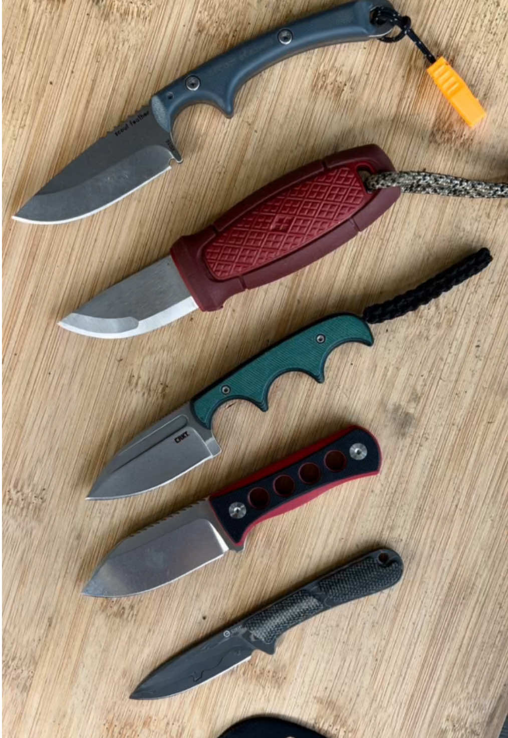 Like small fixed blades and also things that aren’t too expensive? Here are five smaller fixies for $50 and below.  I did a more in-depth analysis on all of them over at ye’ old YouTube channel. 