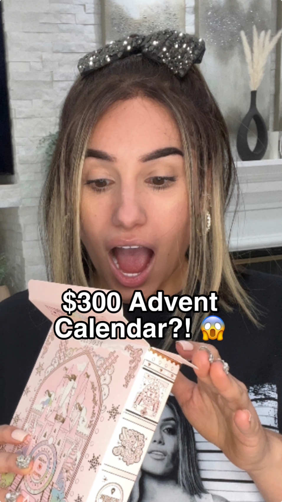 What do you think?! Is it worth it?! @PLOUISE @Paige Louise #adventcalendar #calendariodeadviento #makeup #maquillaje #candylover89 