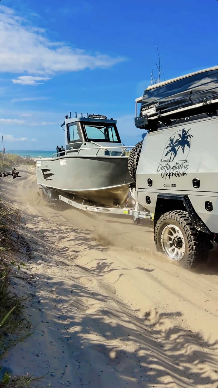 A match made in heaven. What do you think? The 7.3m, 3.3T Island Cab @MakocraftBoats Plate Boat and LIV BIG👌🏼#aussiedestinationsunknown #aduqld #fraserisland #boatlife #makocraftboats #fyp #foryou #foryoupage @Big.Dog.Builds @Offroad_Creative @Method Race Wheels AU @BDS Suspensions @Baja Designs @carbonoffroadaus @Mikes Shocks @Rugged USA Imports 