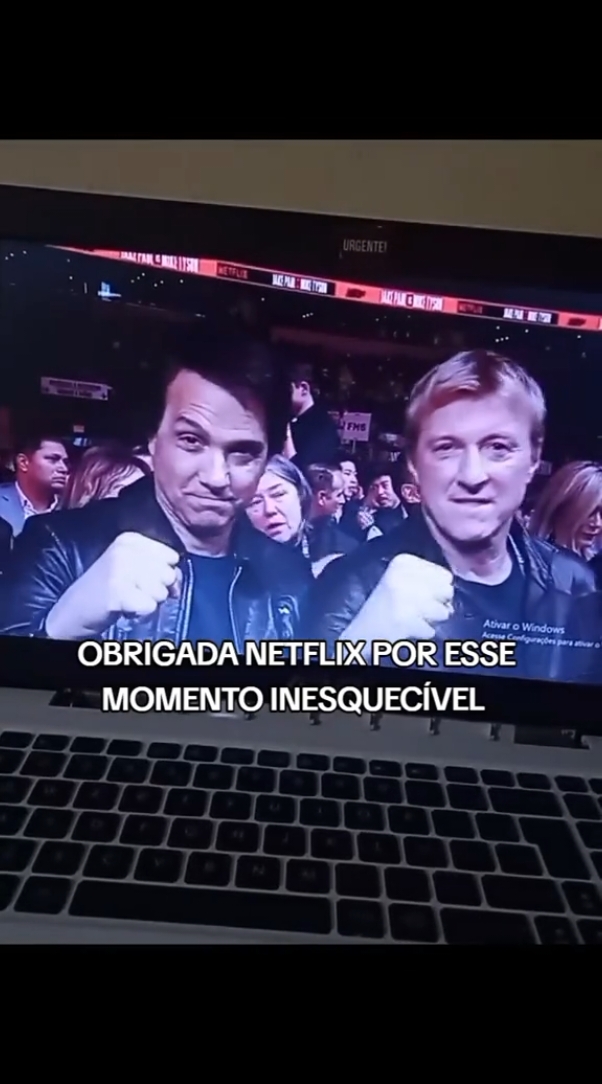 OS DOIS COMBINANDO 🙏😔 . #ralphmacchio #williamzabka #netflix #netflixseries #fyp #fy #viral #vaiprofyinferno👺🔪 #crescernotiktok #fypシ #cobrakai 