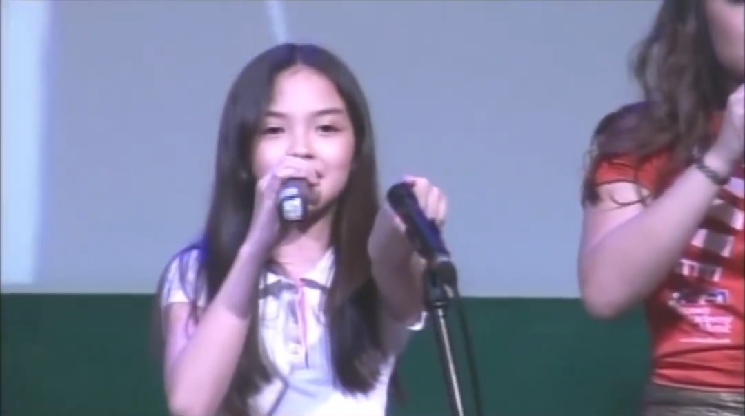 Little Kaisha performing  'Rockin’ Around the Christmas Tree'. Who would've thought after many years, she's able to perform it again SOLO in front of a big crowd and its for the iconic annual araneta christmas tree lightning!!  @krispykaisha  #KaiMontinola #pbbkai #fyp