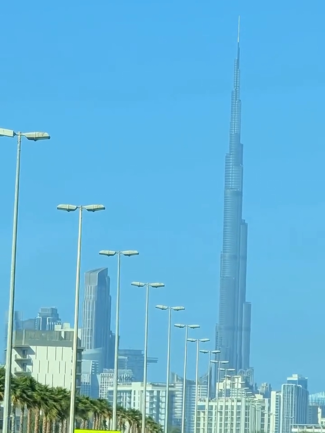 dubai #fyp #tiktoktravel #dubaitrending #burjkhalifa #dubai🇦🇪 #TheNewHomeOfFilm #redsealff24 #tiktokviral #tiktokarab 