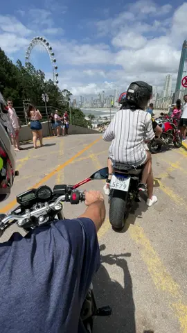 No pico mais famoso🏖️🔥#xj6 #motovlog #balneariocamboriu 