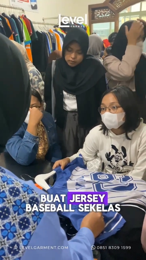 Yang budget kelasnya pas pasan tapi mau custom jersey kelas, sini konsultasi sama kita🥰 #jerseykelas #customjersey #jerseysurabaya