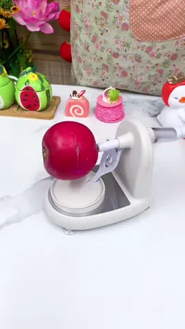Manual fruit peeler #fyp #homefinds #homegoods #kitchenware #amazondeals 