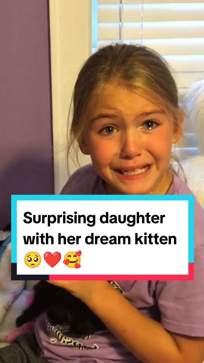 Surprising daughters with their dream pet 😍❤️ #puppy #dog #dogsoftiktok #doglovers #cat #kitten #catsoftiktok #surprise #gift #emotional #hearttouching #wholesome #heartwarming #crying #reaction #fyp 