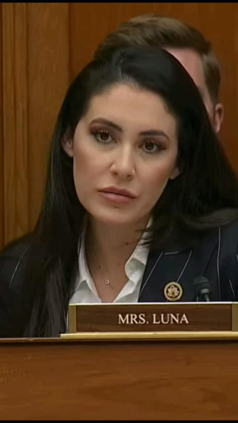 Congresswoman Luna questions Lue Elizondo and Tim Gallaudet on their claims at the UFO Senate Hearing ..Anna Paulina Luna is an American politician who serves in the United States House of Representatives from Florida's 13th congressional district #senatehearing #interdimensional #beings #uso #ufo #aliens #aliensintheocean 