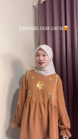 Jangan diskip kali ga mau kehabisan lagi📌btw yang dipake aku claudia blouse yaa yuk cek keranjang kuningnya🤪#blouse #blousebordir #fypシ #brandatiktok #cringkleairflow #outfitsimple #trending 