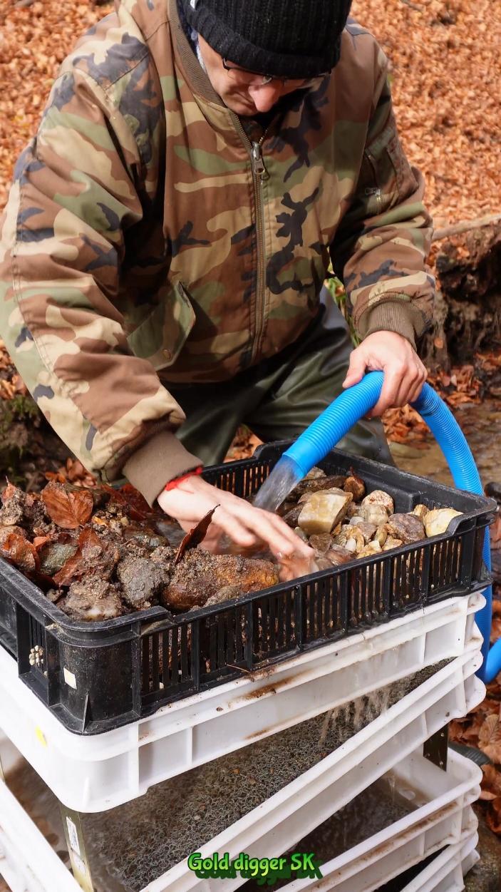 Real Gold Found! Modular System Back in Action #GoldPanning #GoldSeekers #AdventureTime #GoldDiggerSK #MountainStream #GoldProspecting #GoldProspecting #ViralTikTok #GoldHunting 