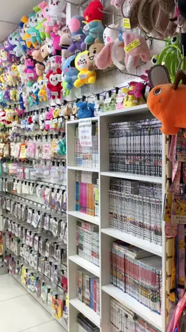 Productos por $5.000 ó menos, recuerden que vendemos por mayor y detalle, enviamos a todo Chile, consulta 😌 . . . . #vkanime #vkanimechile #kpop #anime @Stray Kids @blackpinkofficial @TWICE @BTS @TOMORROW X TOGETHER @NewJeans @ASTRO 아스트로 @ATEEZ_Official 