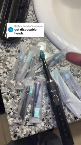 Replying to @haunday i still use the sterilizer!🙌 #tiktokshop #fyp #electrictoothbrush #toothbrush 