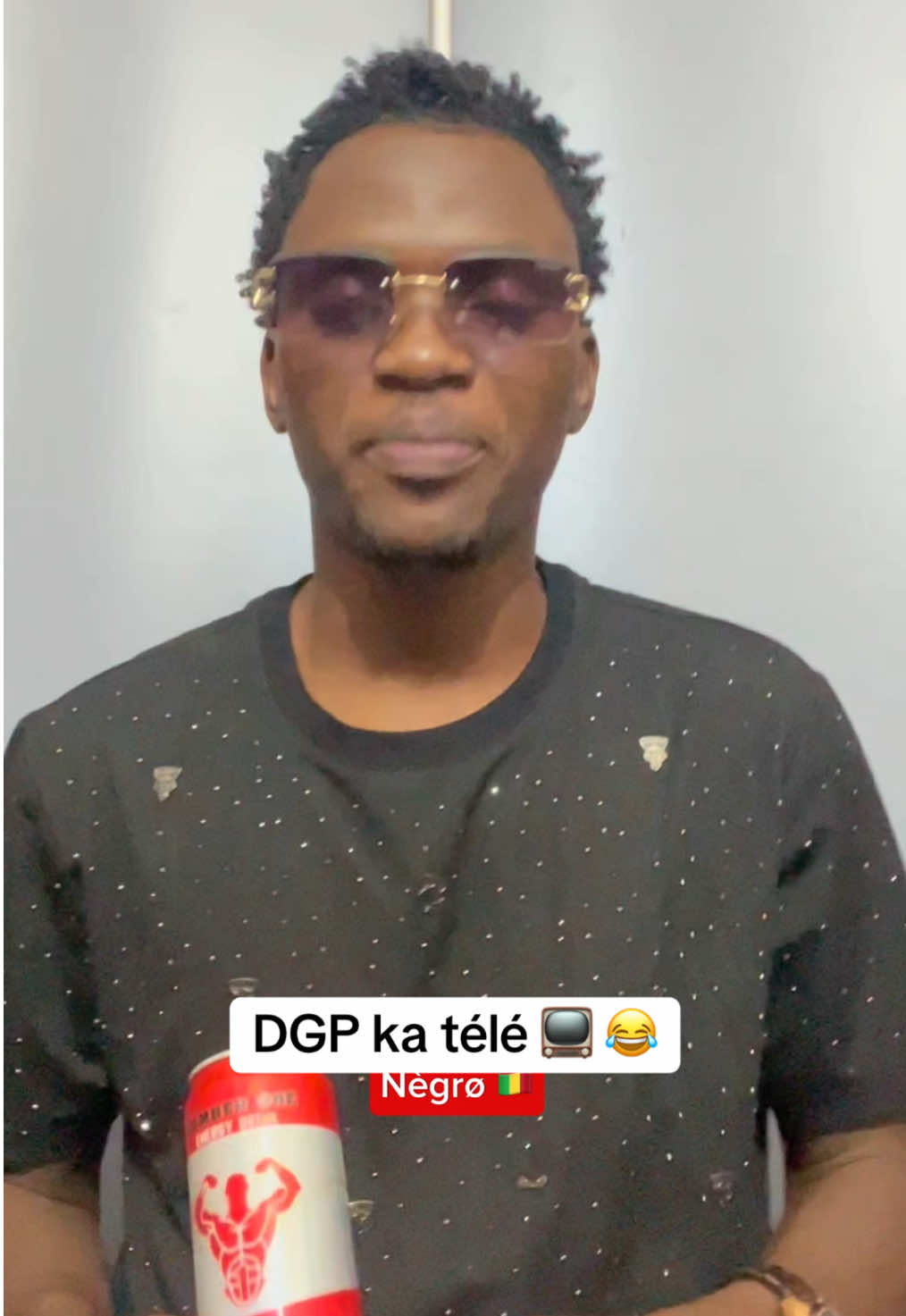 La moto de DGP est mieux que sa nouvelle télé  😂