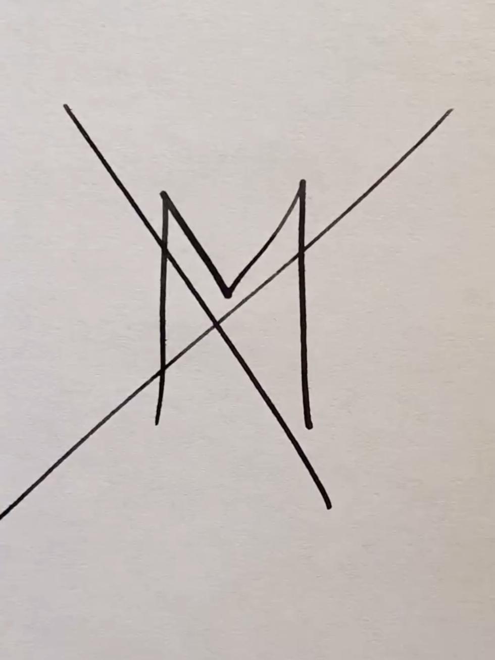 Antwort auf @magike230915 How to sign the letter M?